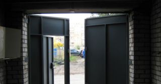 Купить гаражные ворота распашные Воркута, цена от 3826 руб.